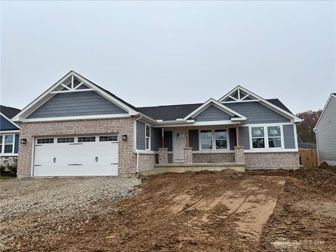 Photo of 1056 Eastland Drive, Xenia, OH 45385 (MLS # 947712)