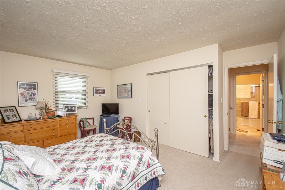 7306 Mintwood Avenue, Dayton, Ohio image 37