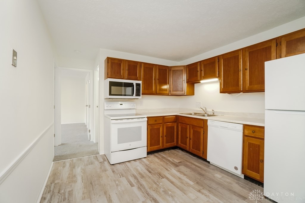 7213 Creekview Drive #5, Colerain Township, Ohio image 9