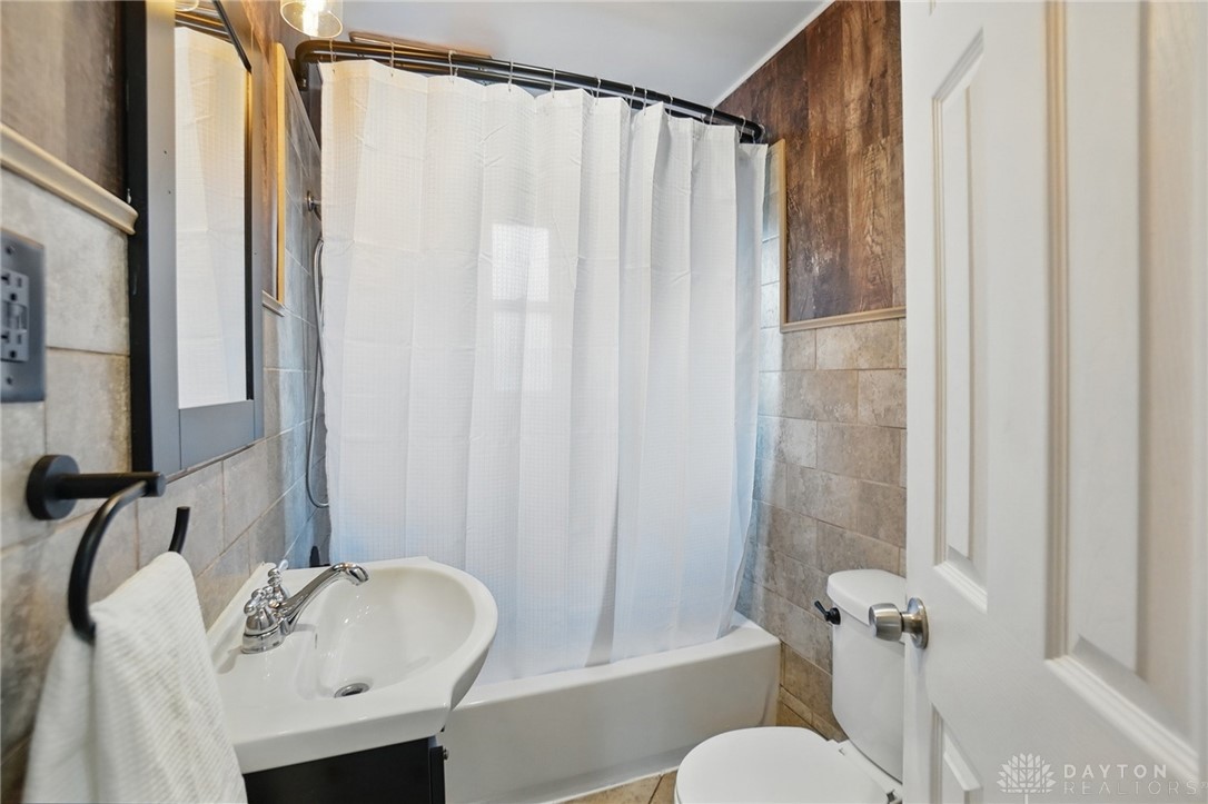 822 Swigart Drive, Fairborn, Ohio image 12