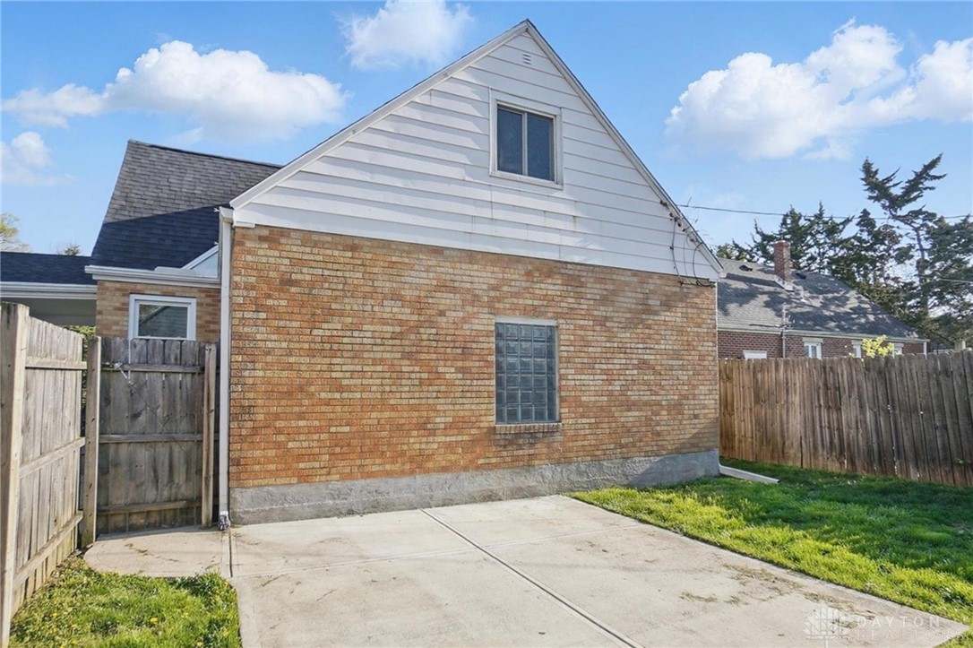 822 Swigart Drive, Fairborn, Ohio image 33