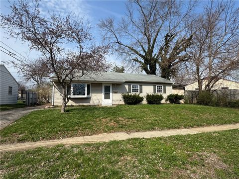 Photo of 4883 Rainier Drive, Dayton, OH 45432 (MLS # 954699)