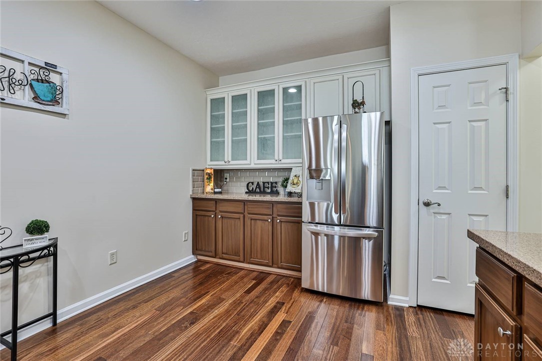 4674 Cobblestone, Tipp City, Ohio image 14