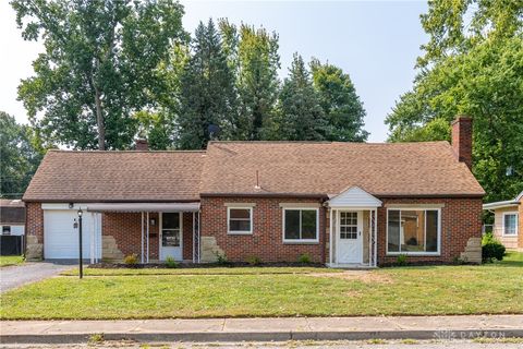 Photo of 208 E Sunrise Avenue, Dayton, OH 45426 (MLS # 942570)