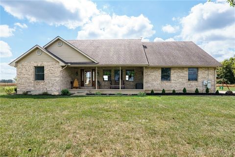 Photo of 10830 Farmersville W Carrol Road, Germantown, OH 45327 (MLS # 944099)