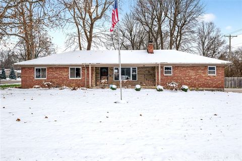 Photo of 800 W Dorothy Lane, Dayton, OH 45409 (MLS # 948990)