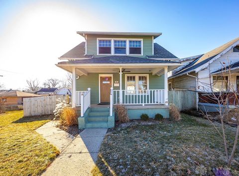 Photo of 56 E Siebenthaler Avenue, Dayton, OH 45405 (MLS # 950850)