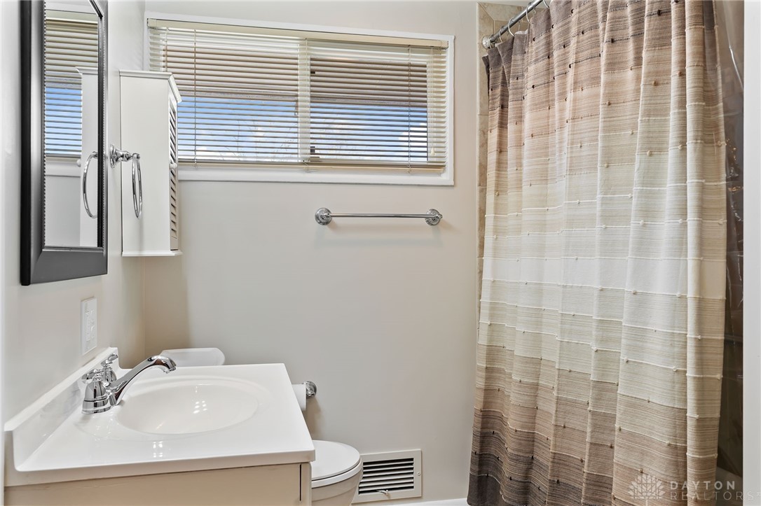 820 Brubaker Drive, Dayton, Ohio image 21