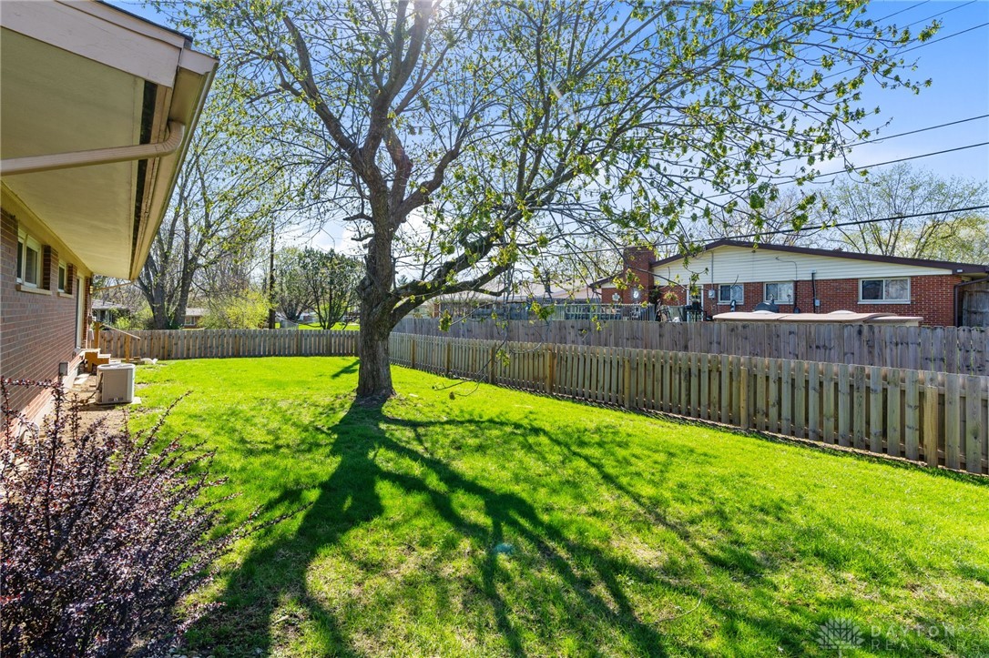 820 Brubaker Drive, Dayton, Ohio image 38