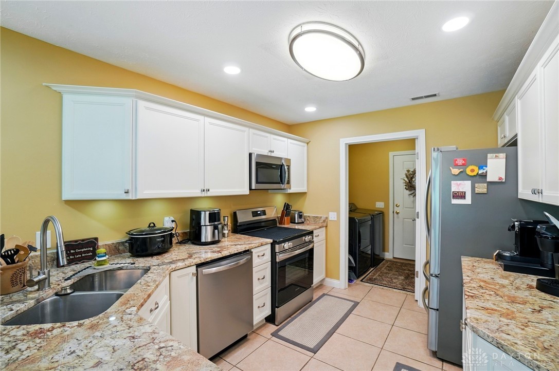 731 Waldsmith Way, Vandalia, Ohio image 10