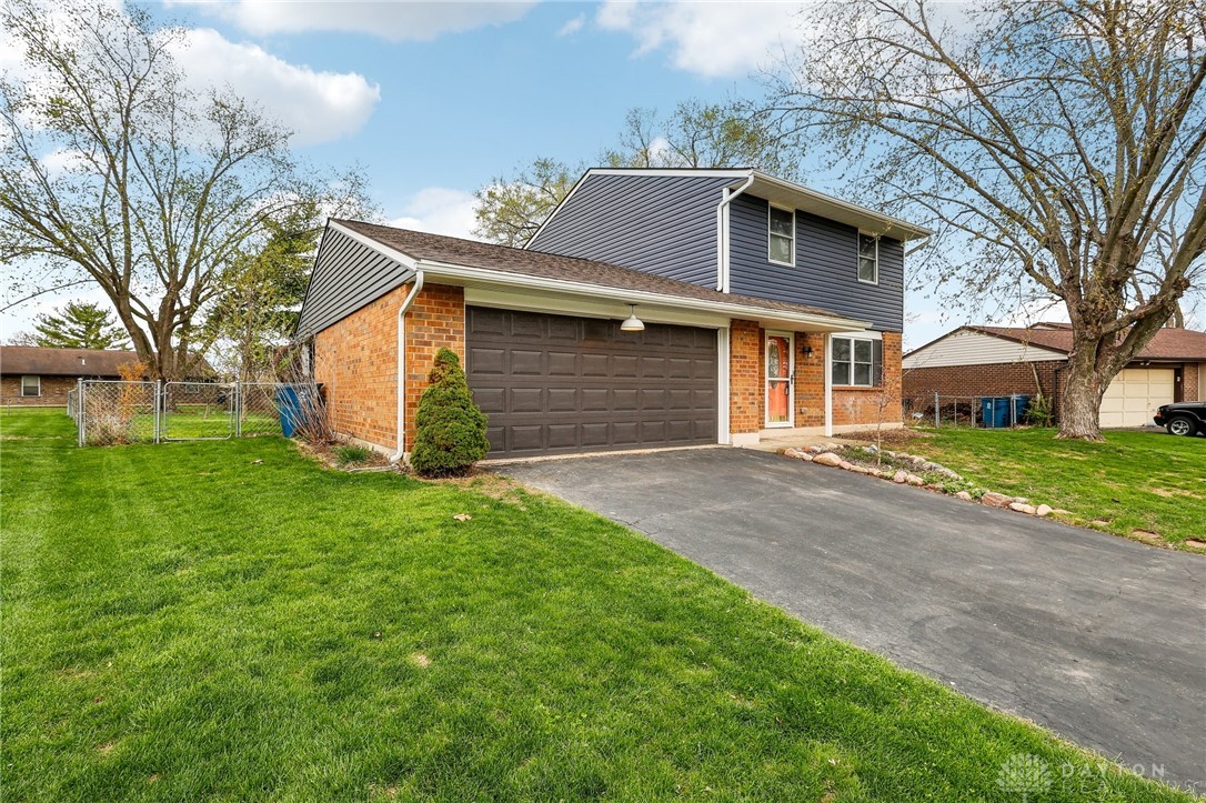 6046 Indian Bluff Circle, Dayton, Ohio image 3