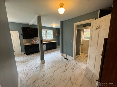 Tiny photo for 410 Park Avenue, Franklin, OH 45005 (MLS # 944742)