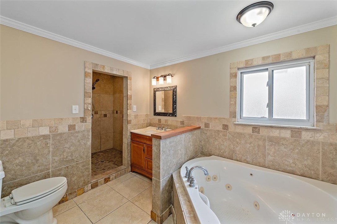 721 Trafalgar Court, Middletown, Ohio image 17