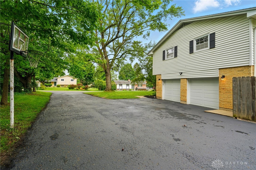 2629 Echo Valley Drive, Beavercreek, Ohio image 39