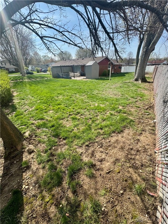 5209 Keturah Drive, Fairborn, Ohio image 22