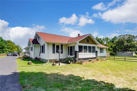 Photo for 3024 Old Clifton Road