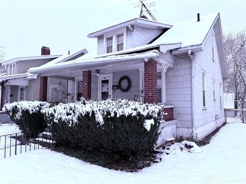 Photo of 2109 Queen Avenue, Middletown, OH 45044 (MLS # 948628)