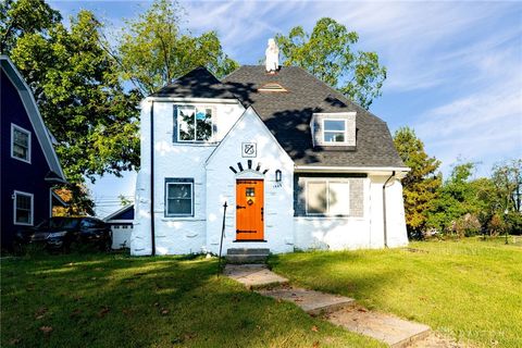 Photo of 1549 Cory Drive, Dayton, OH 45406 (MLS # 950898)