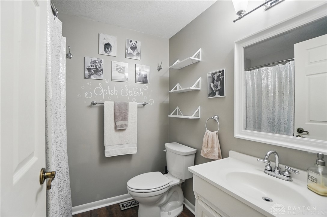 3720 Corkwood Drive, Dayton, Ohio image 30