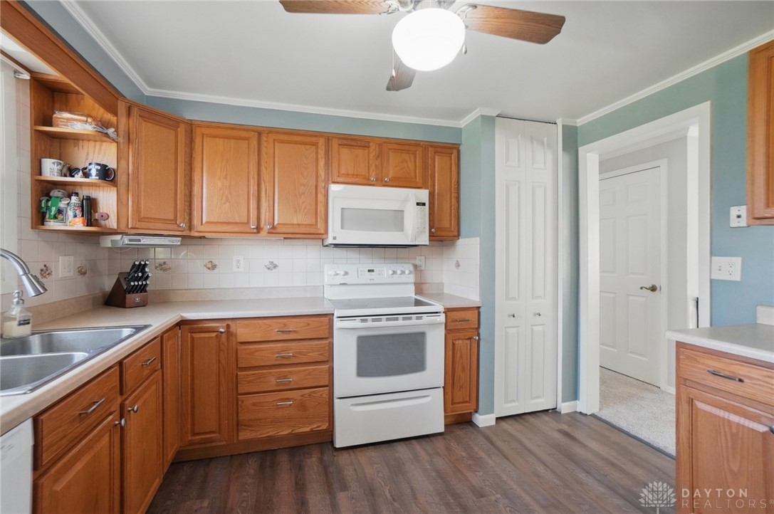 3720 Corkwood Drive, Dayton, Ohio image 19