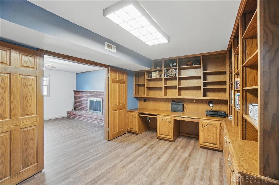 3720 Corkwood Drive, Dayton, Ohio image 38