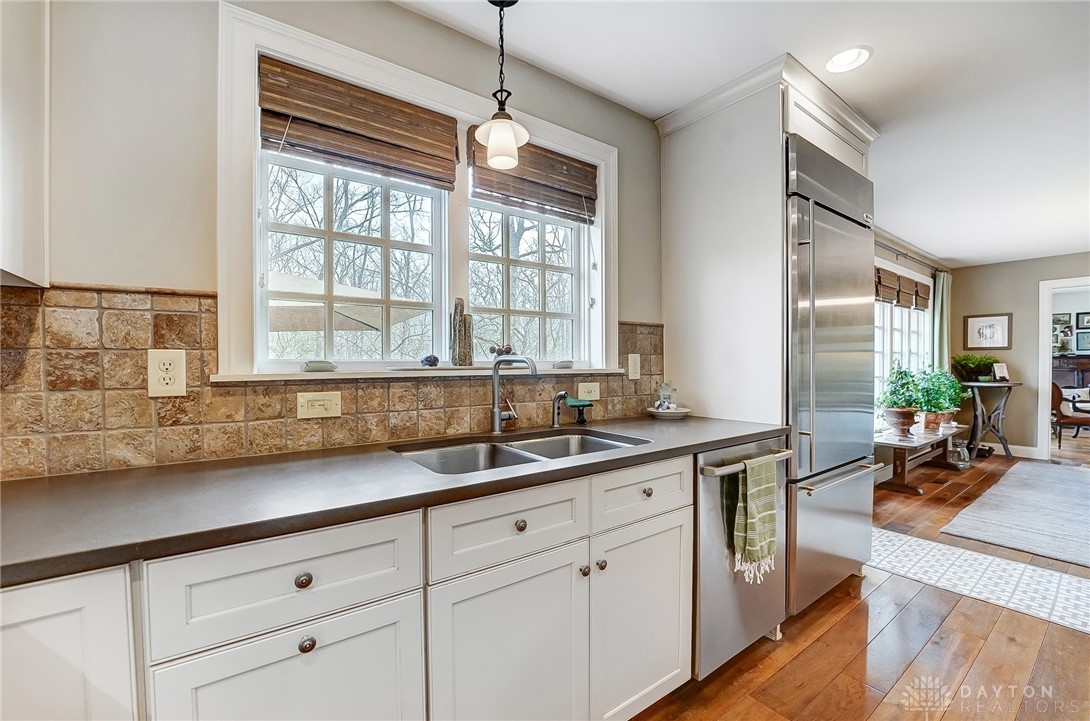 7815 Stonehouse Court, Dayton, Ohio image 19