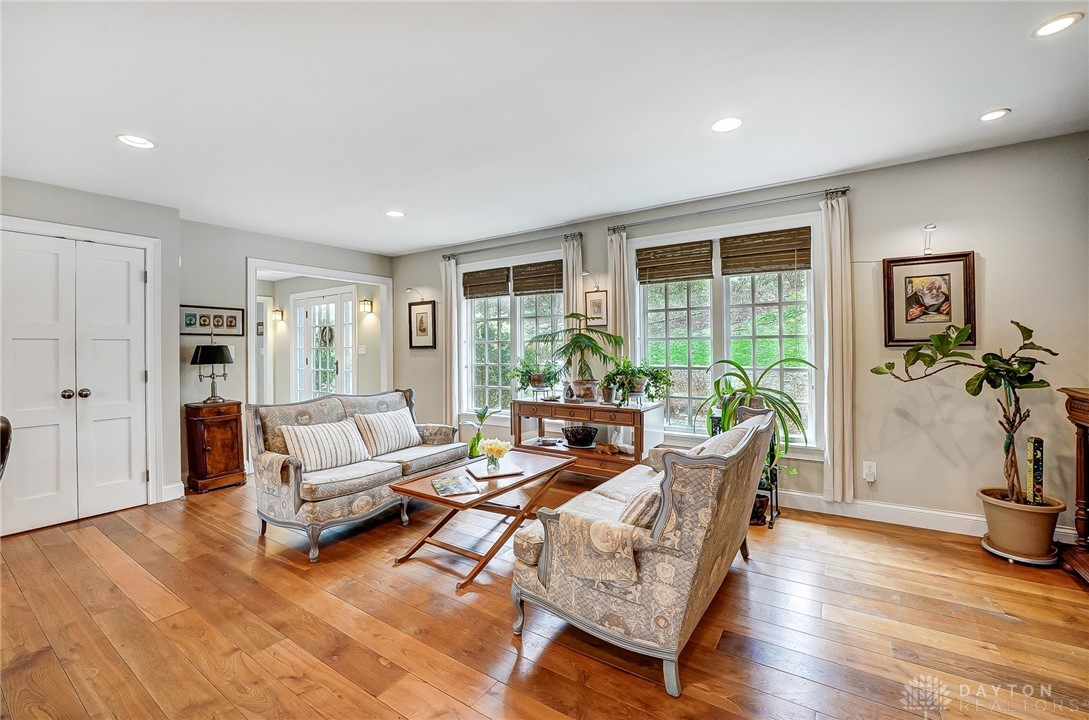 7815 Stonehouse Court, Dayton, Ohio image 13