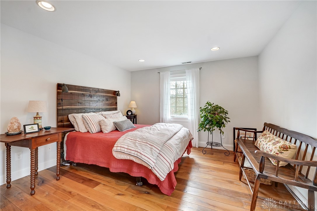 7815 Stonehouse Court, Dayton, Ohio image 49