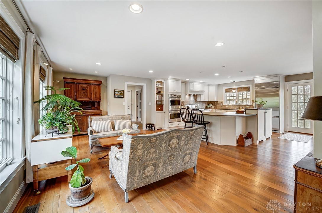 7815 Stonehouse Court, Dayton, Ohio image 12