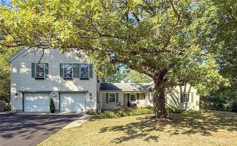 Photo of 7687 Normandy Lane, Dayton, OH 45459 (MLS # 944487)
