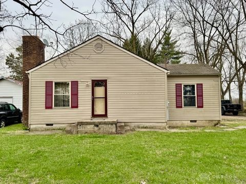 Homes For Sale - 6220 Springfield Xenia Road<br/> Springfield, OH 45502