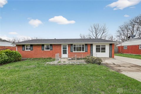 Photo of 5230 Hoover Avenue, Dayton, OH 45417 (MLS # 954747)
