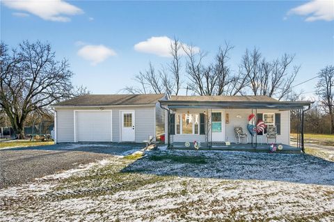 Photo of 6612 Greenbush Road, Somerville, OH 45064 (MLS # 951180)