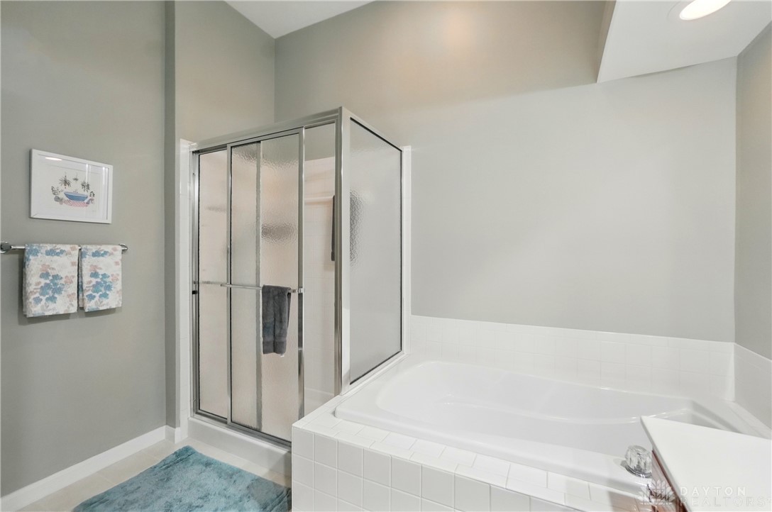 5909 Castlewood Crossing, Milford, Ohio image 25
