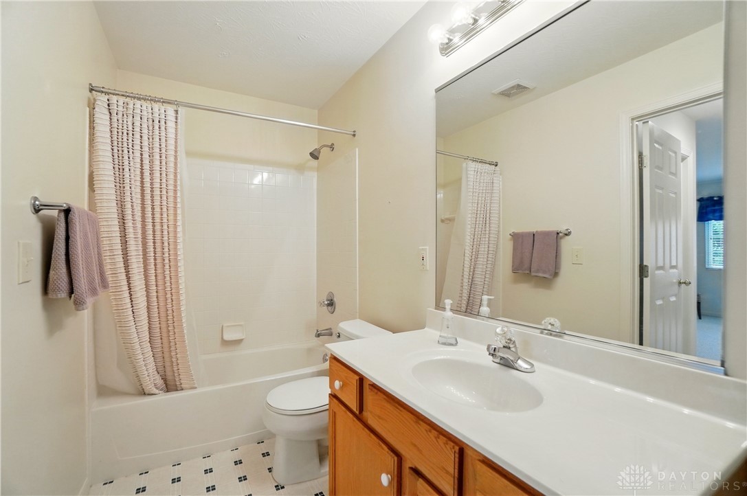 5909 Castlewood Crossing, Milford, Ohio image 44