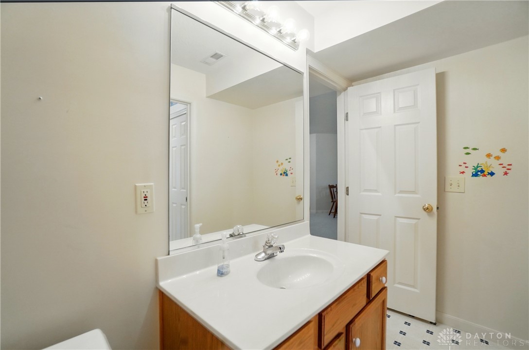 5909 Castlewood Crossing, Milford, Ohio image 45