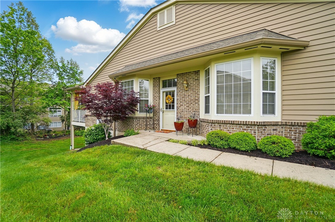 5909 Castlewood Crossing, Milford, Ohio image 3