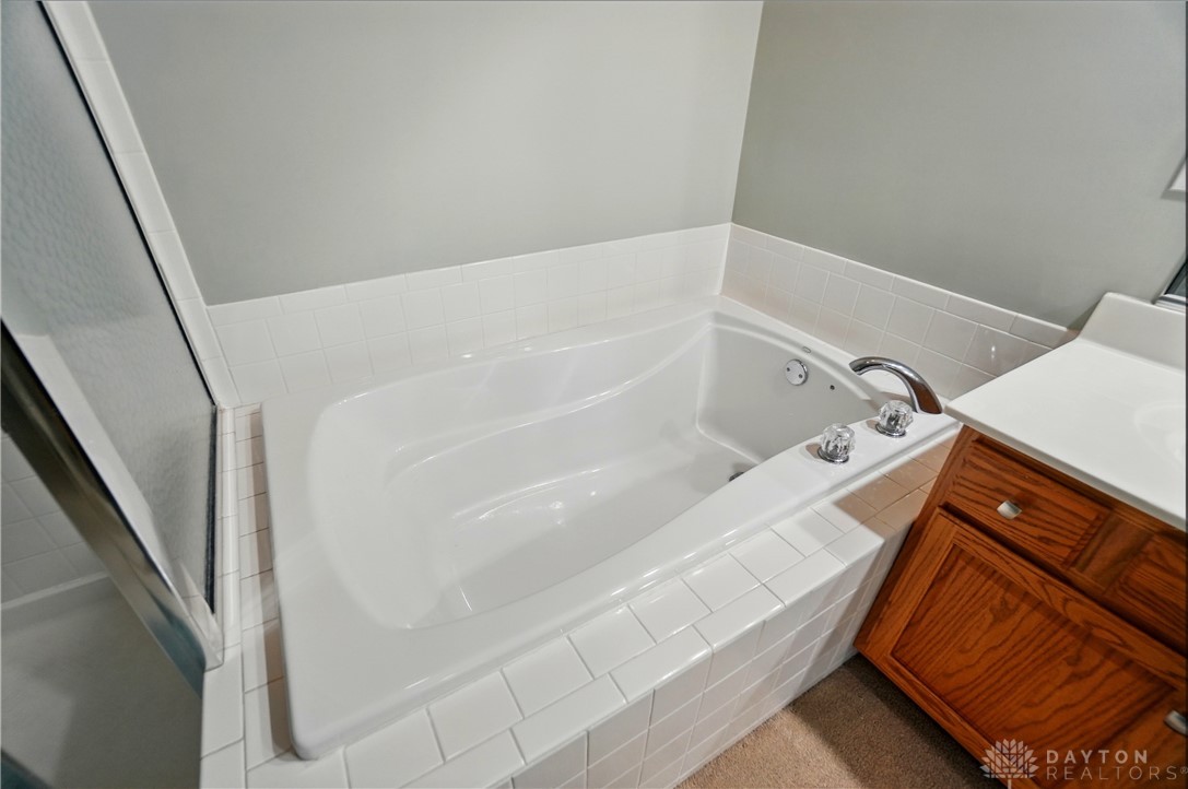 5909 Castlewood Crossing, Milford, Ohio image 26