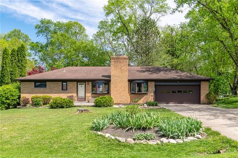 Photo of 1176 Geneva Road, Beavercreek, OH 45434 (MLS # 957217)