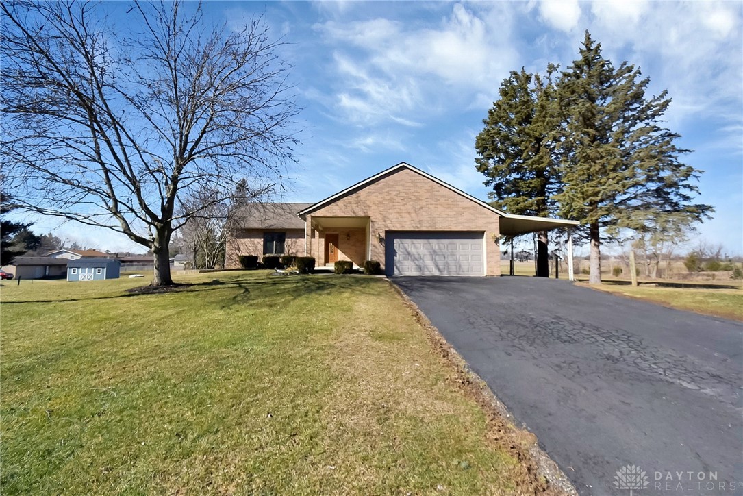 2641 Sarsi Drive, London, Ohio image 2