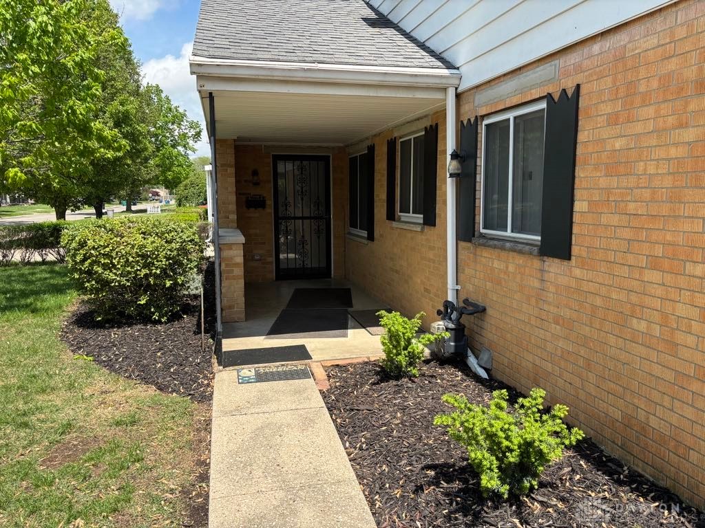 5048 Pensacola Boulevard, Moraine, Ohio image 2
