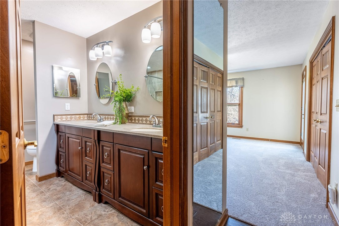 3453 Marblecrest Court, Beavercreek, Ohio image 18