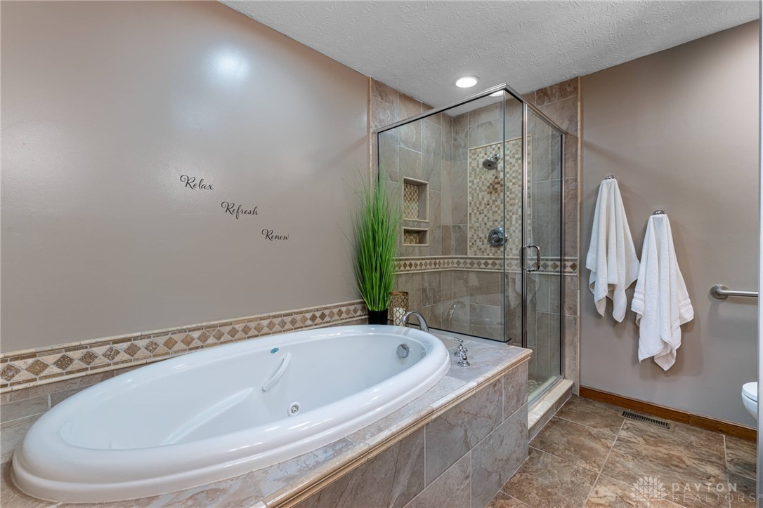 3453 Marblecrest Court, Beavercreek, Ohio image 24