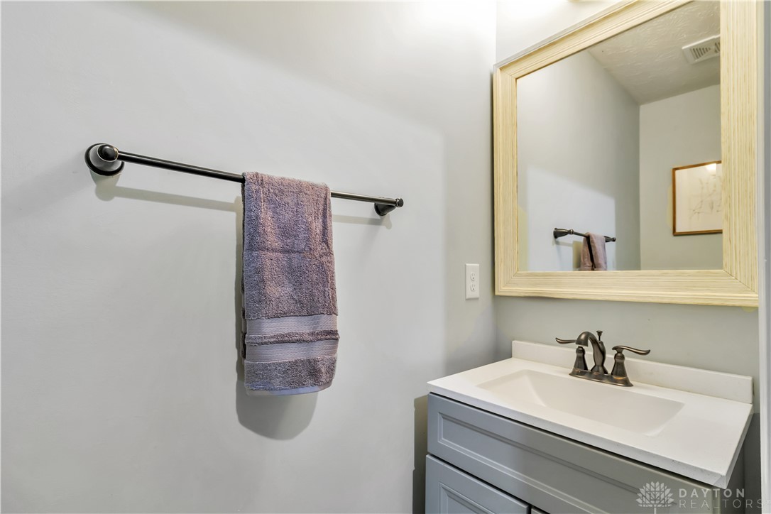 7236 River Birch Street, Tipp City, Ohio image 22