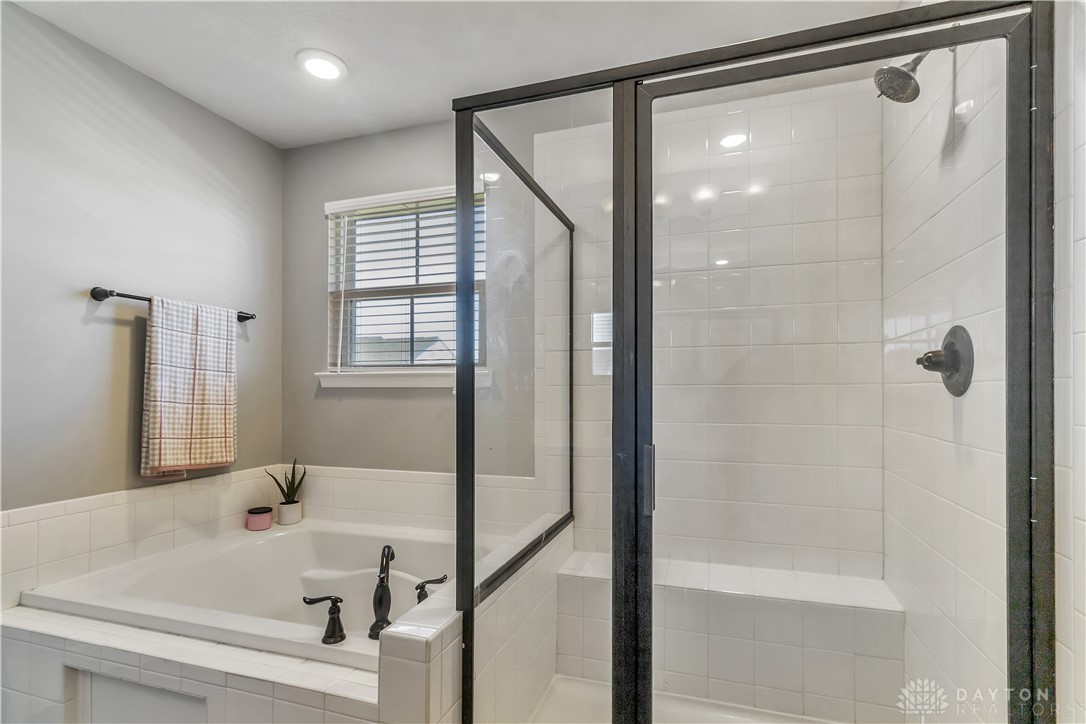 7236 River Birch Street, Tipp City, Ohio image 30