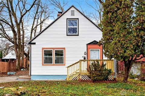 Photo of 419 Lindenwood Road, Dayton, OH 45417 (MLS # 949153)