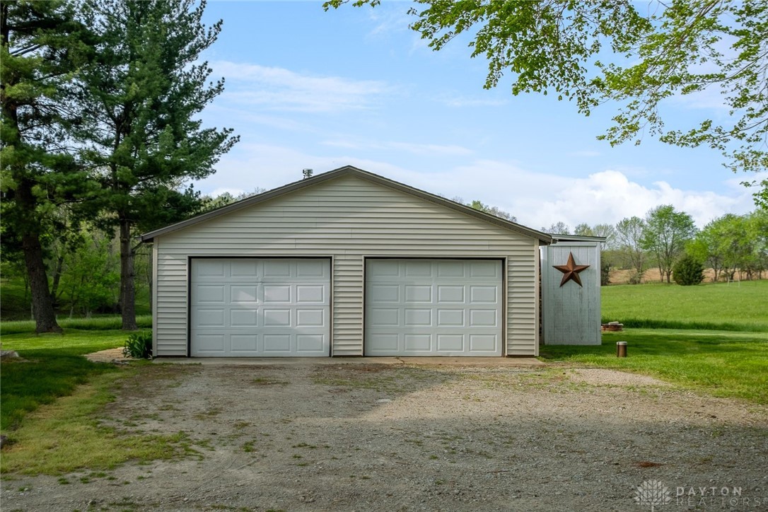 979 Smith Road, Xenia, Ohio image 7