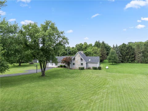 Homes For Sale - 7040 Frederick Pike<br/> Vandalia, OH 45414