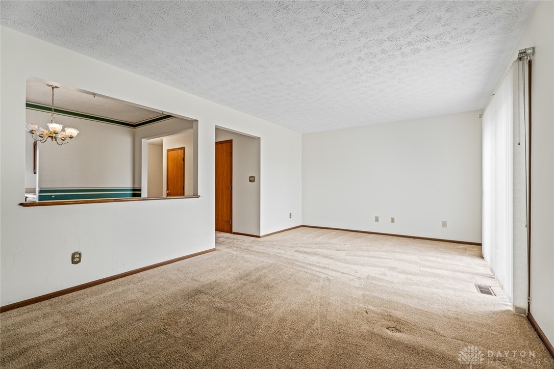 7607 Paragon Commons Circle, Dayton, Ohio image 7