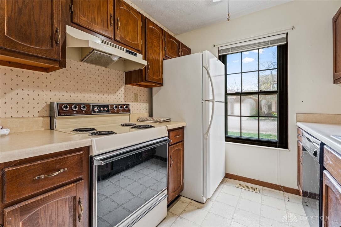 7607 Paragon Commons Circle, Dayton, Ohio image 11